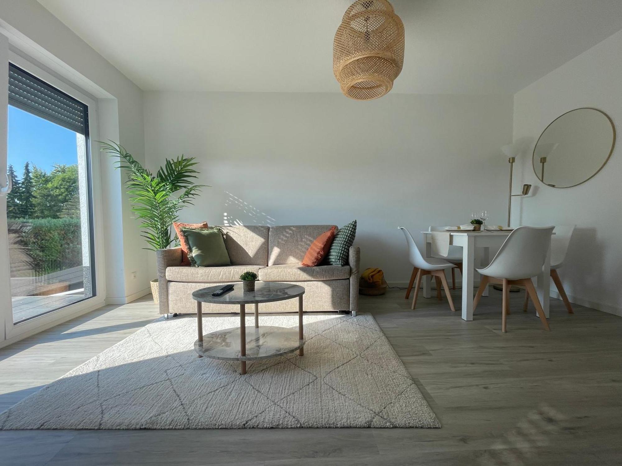 Apartment Modernes Und Helles Mini-haus In *