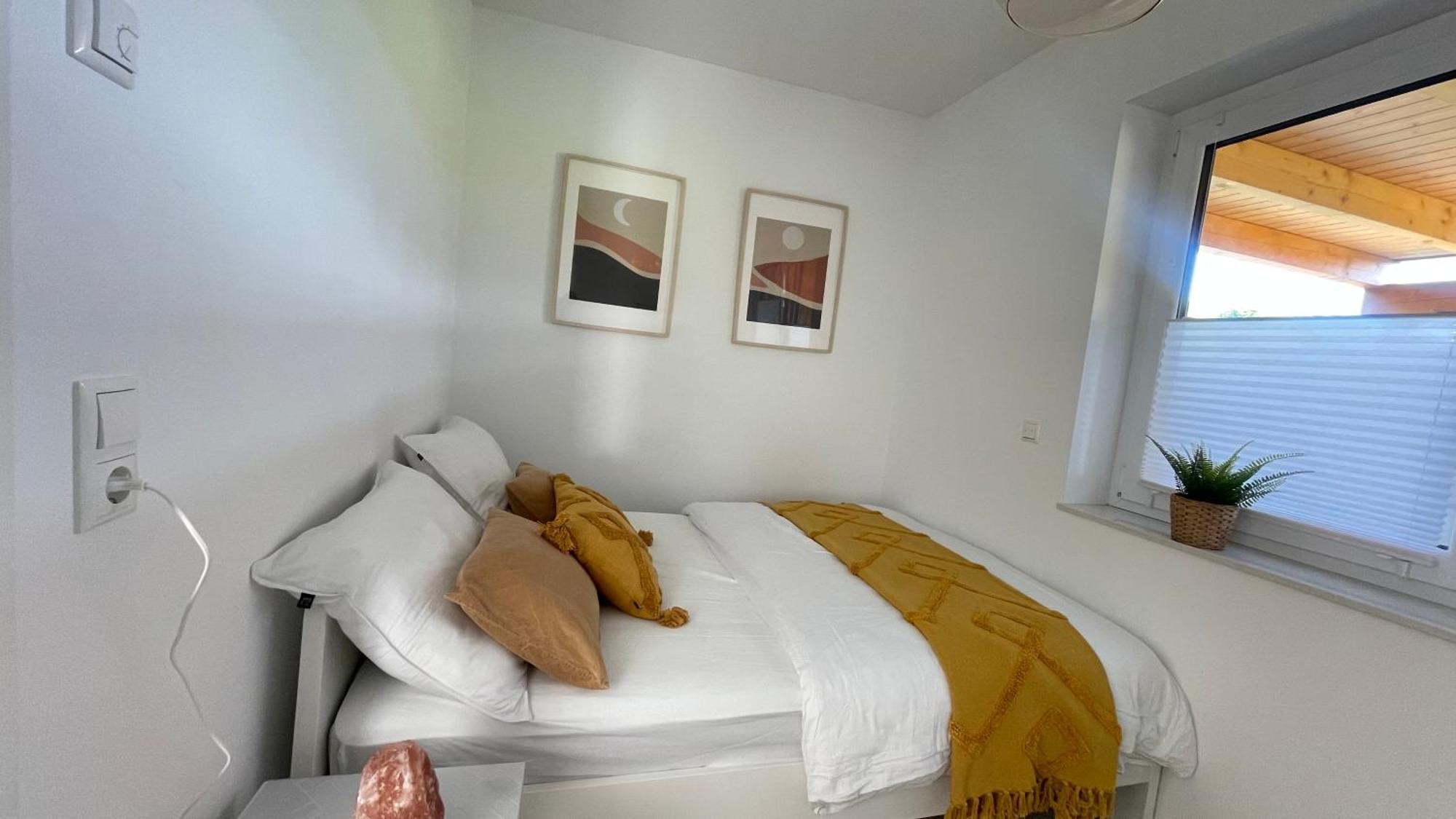 Modernes Und Helles Mini-haus In Peine